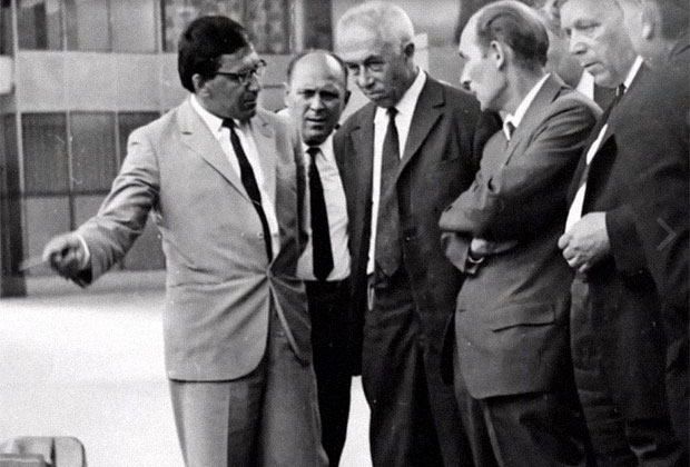 Игорь Бережной (крайний слева). Фото: историческая-самара.рф