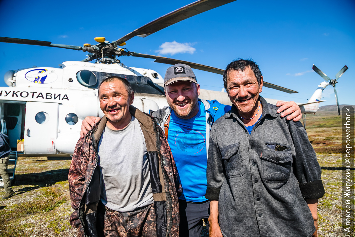 Братство севера: экипаж, гости и оленеводы