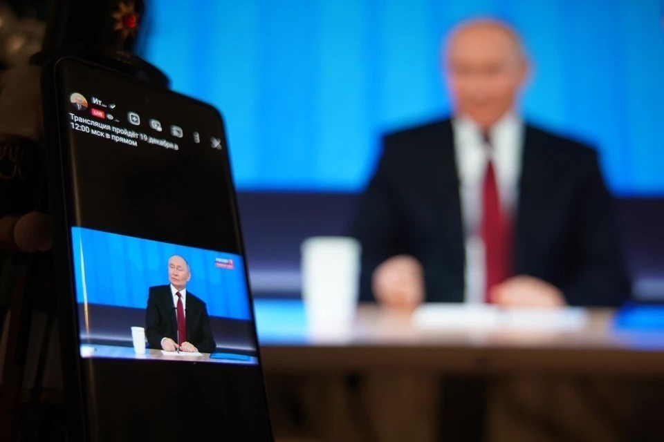    The Guardian: Путин на прямой линии жёстко высказался об Украине ИВАНОВА Диана