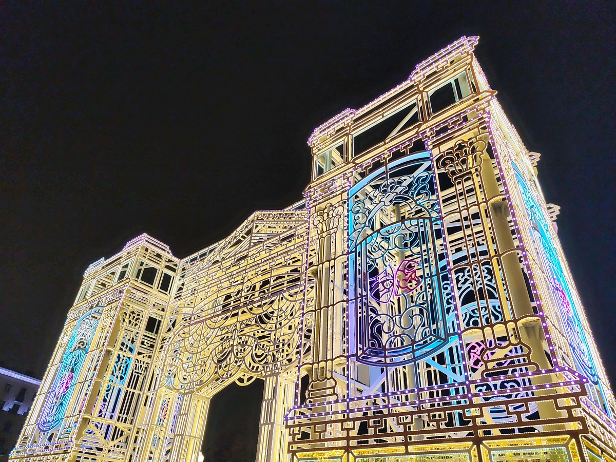 Как Москву украсили к Новому Году 2026 в районе "Пушкинской"