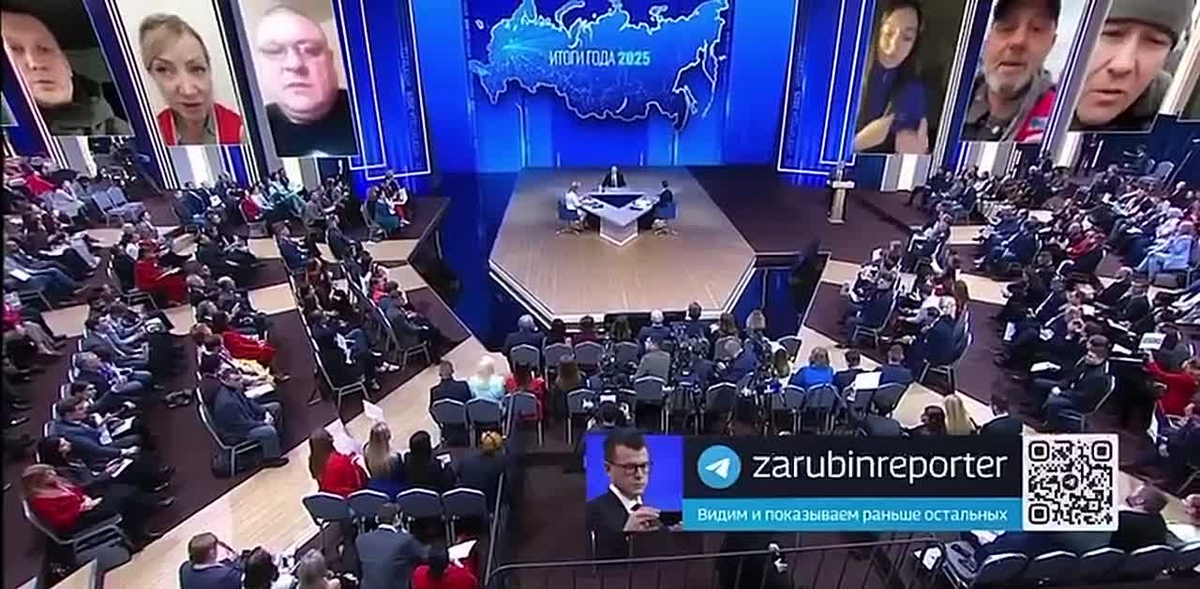 Хоть в зале на "Прямой лини" не было депутатов, губернаторов и мэров, министров и просто чиновников, ОНИ всегда смотрят выступление своего БОССа, чтоб понимать что и как, а главное за что можно получить пошапке.