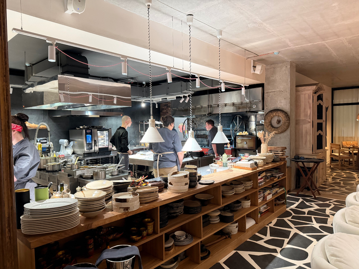 Открытая кухня