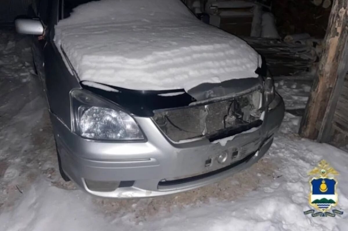    Водитель столкнулся со школьным автобусом и скрылся с места ДТП в Бурятии