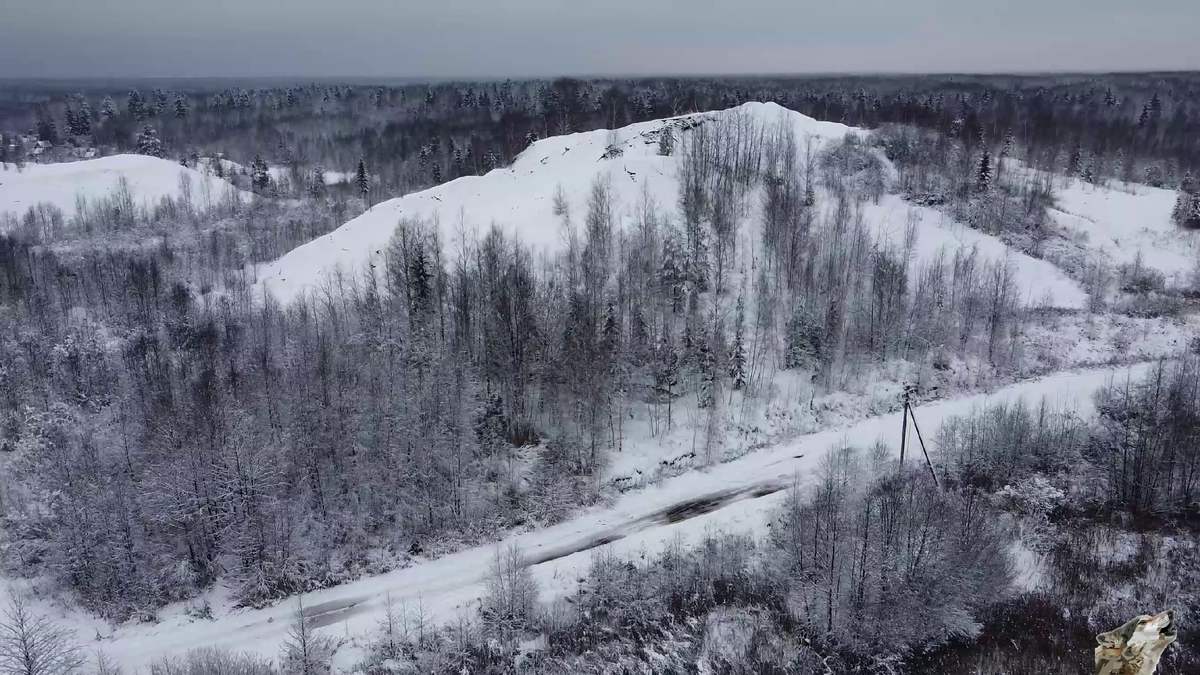 Насыпные горы-терриконы от угольных шахт