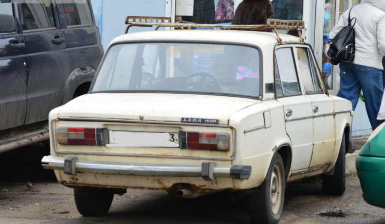 Фото автора. 18.12.2025. ВАЗ–2106. Бежевого цвета. 