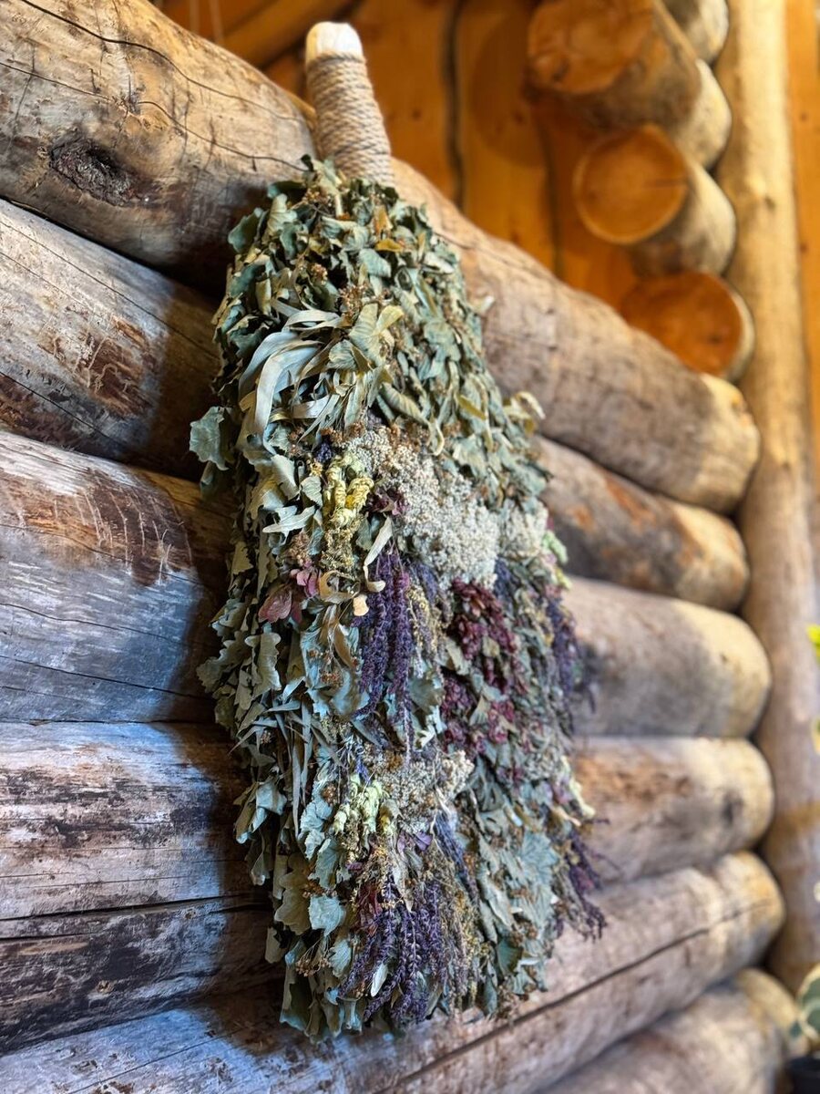 Царь- веник, он огромный