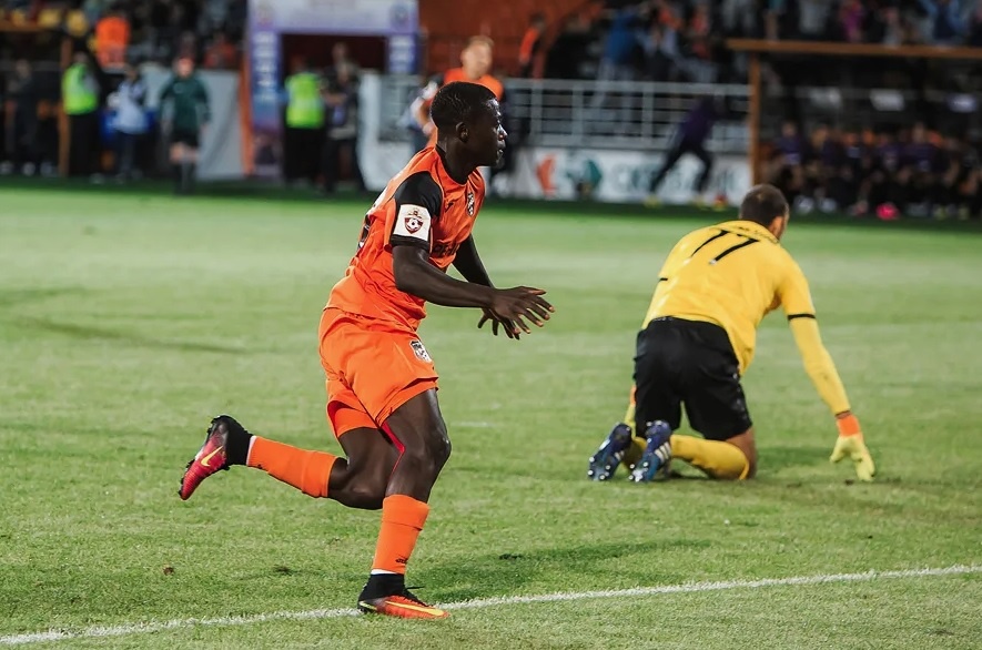 Лунгу выступал за "Урал" с 2010 по 2017 год.