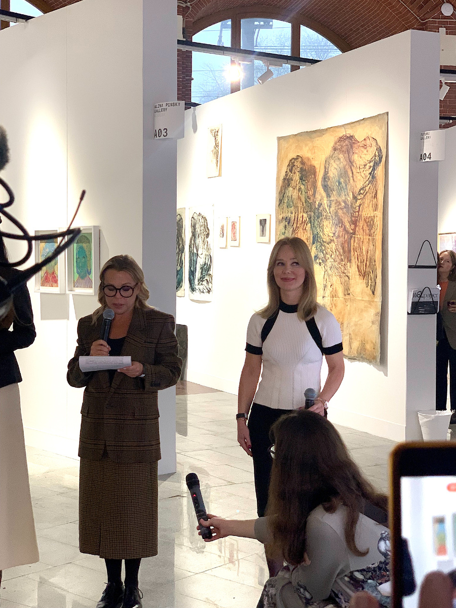 На открытии