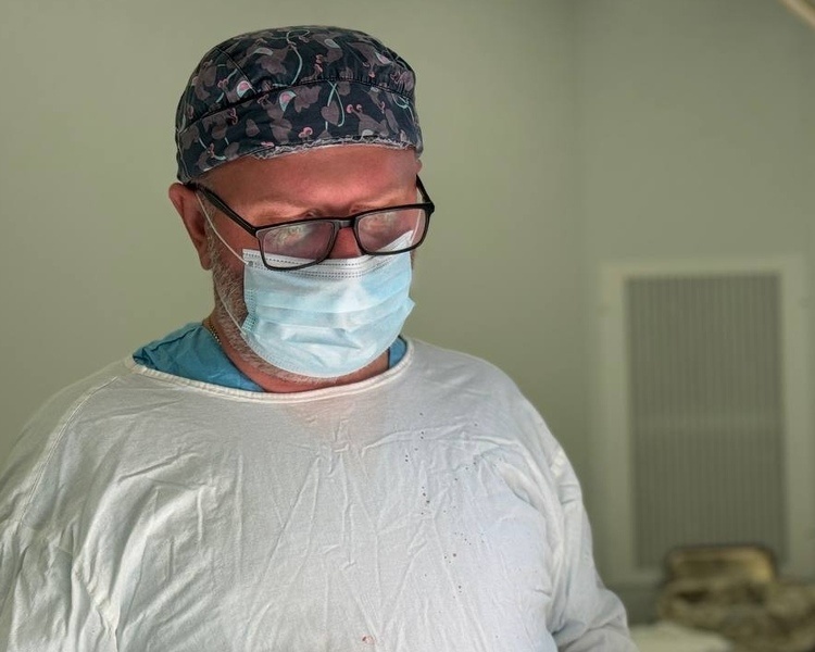     В Курском онкоцентре спасли женщину из ДНР с меланомой и раком молочной железы