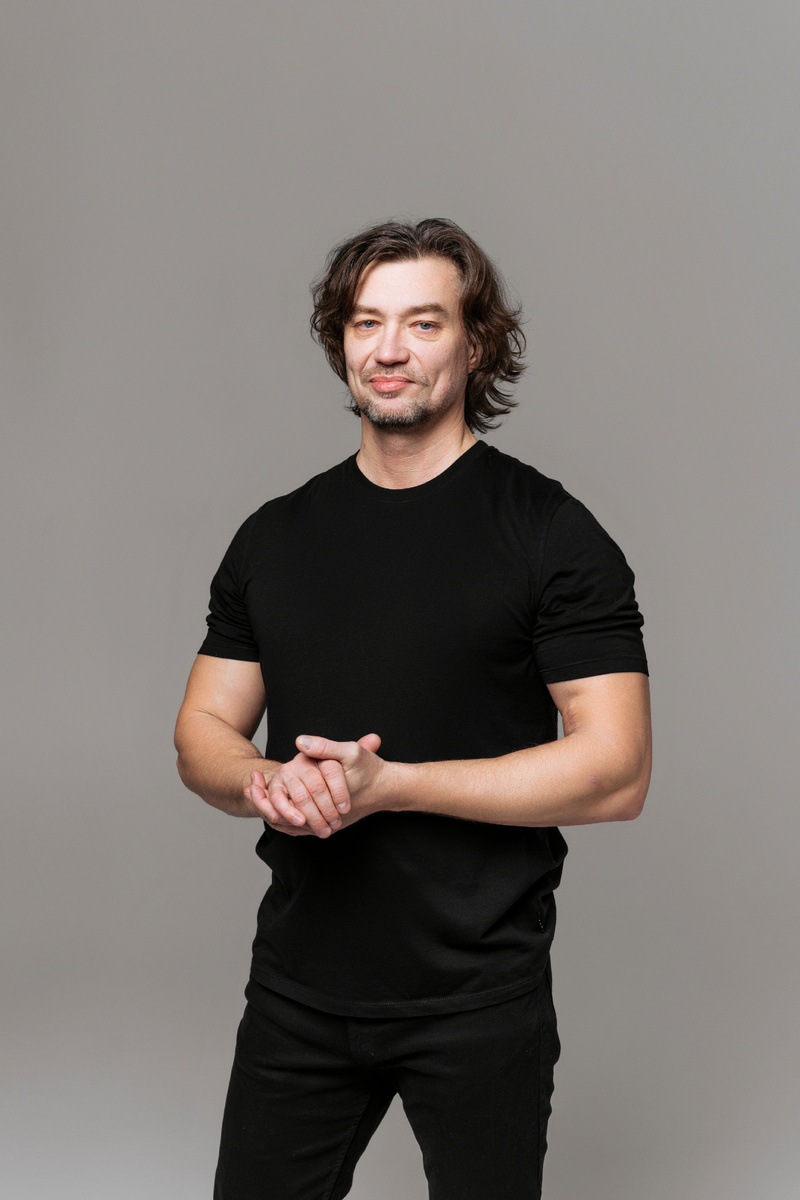 Знакомьтесь, это Павел. 