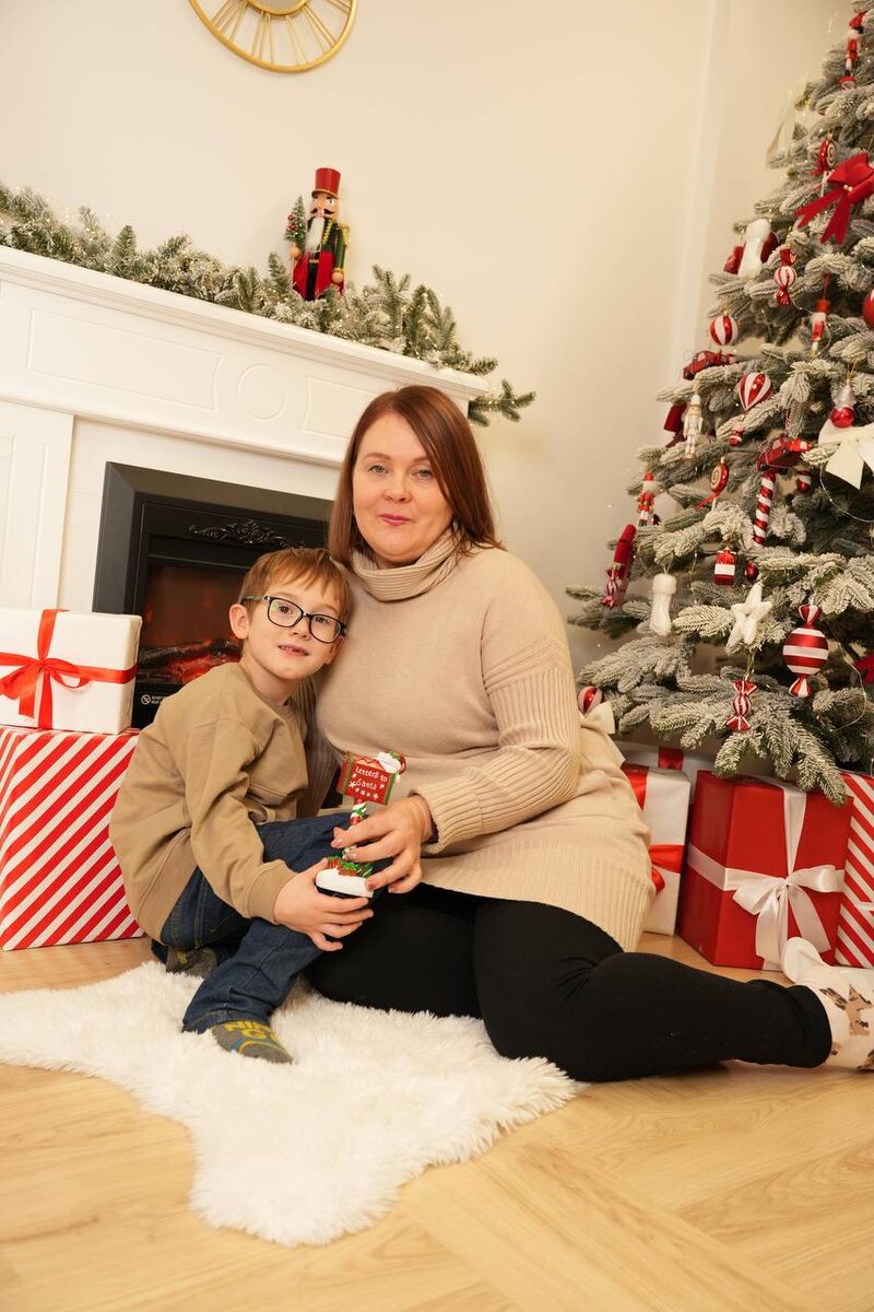 какое фото откопала, это с прошлогодней фотосессии, получается, я с "альфой" Вовой