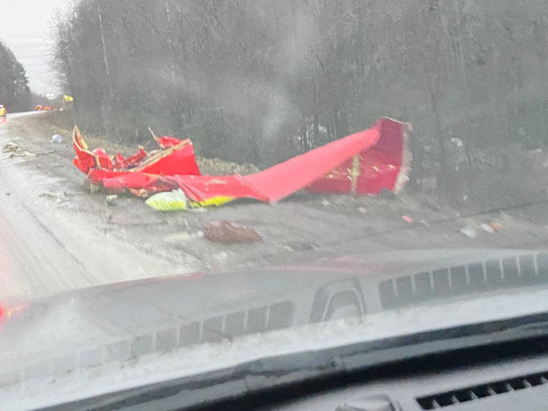    Опубликованы фото и видео с места жесткой массовой аварии под Петрозаводском© Фактор