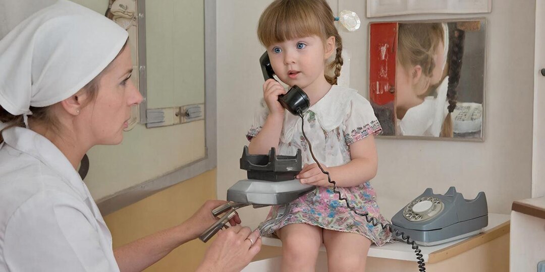 Любовь по расписанию: Что происходит с ребенком, который нужен родителям только для песенки по телефону