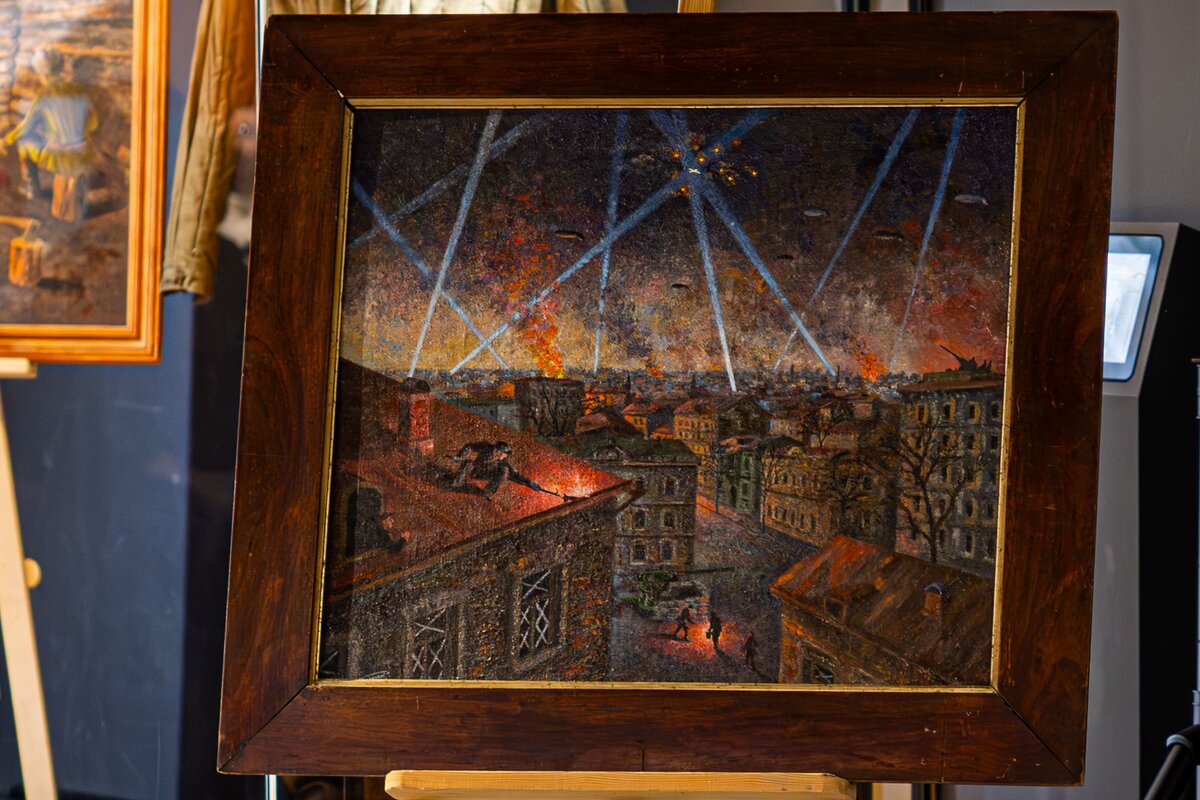    Ветеран и художник передал свою картину фондам Музея Победы