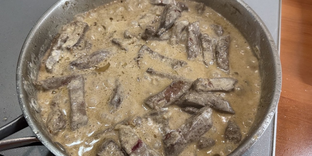 Бефстроганов из печени: блюдо русской кухни