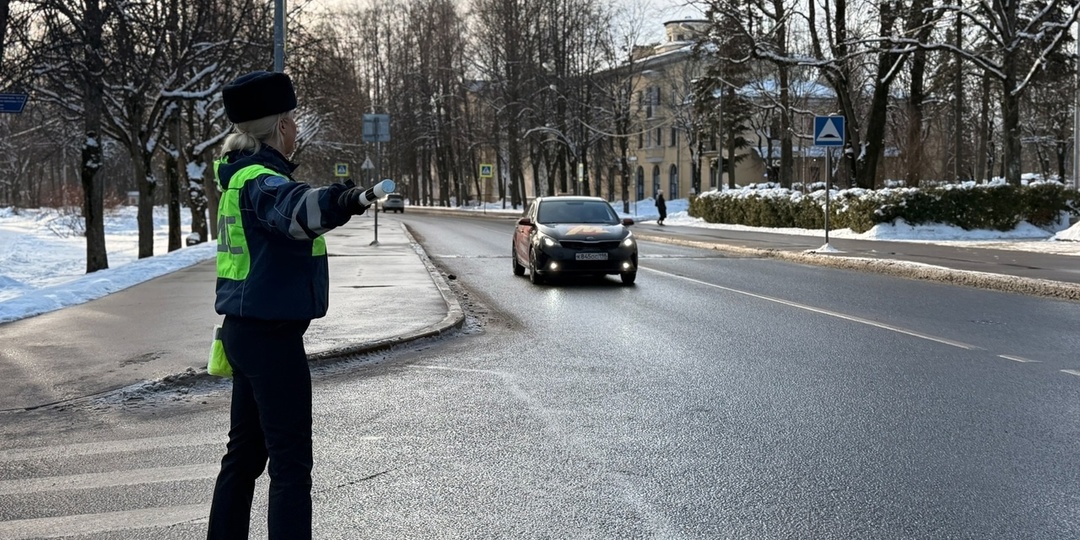 Провокационные вопросы от инспектора ГИБДД: Как правильно отвечать?