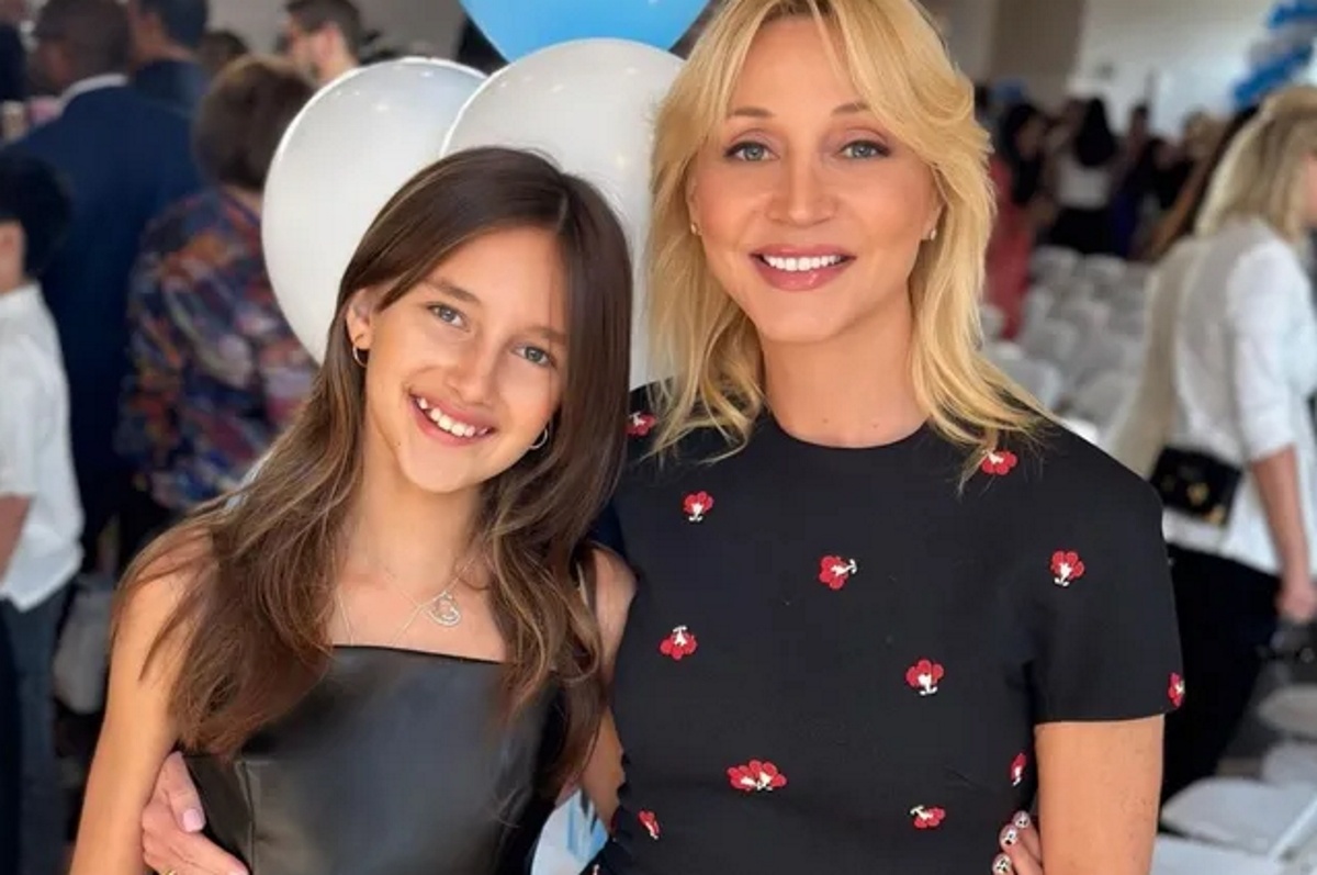 Кристина Орбакайте с дочкой Клавдией. Фото: соцсети