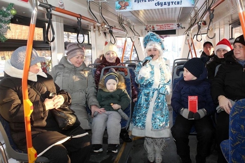    Специальные праздничные рейсы запустил "Электротранс"