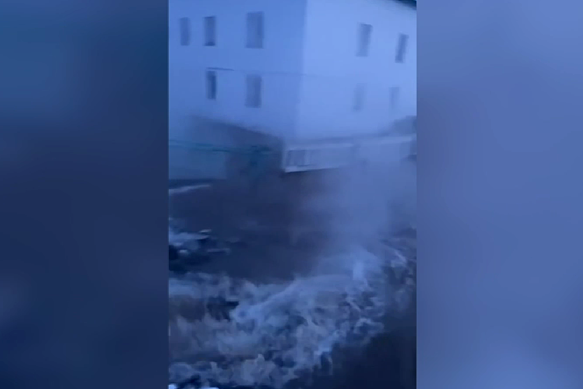     / Источник: Кадр из видео