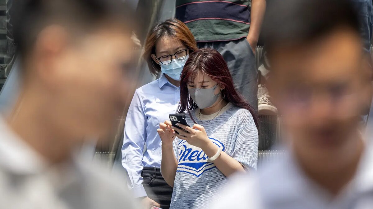   Mark Schiefelbein / AP