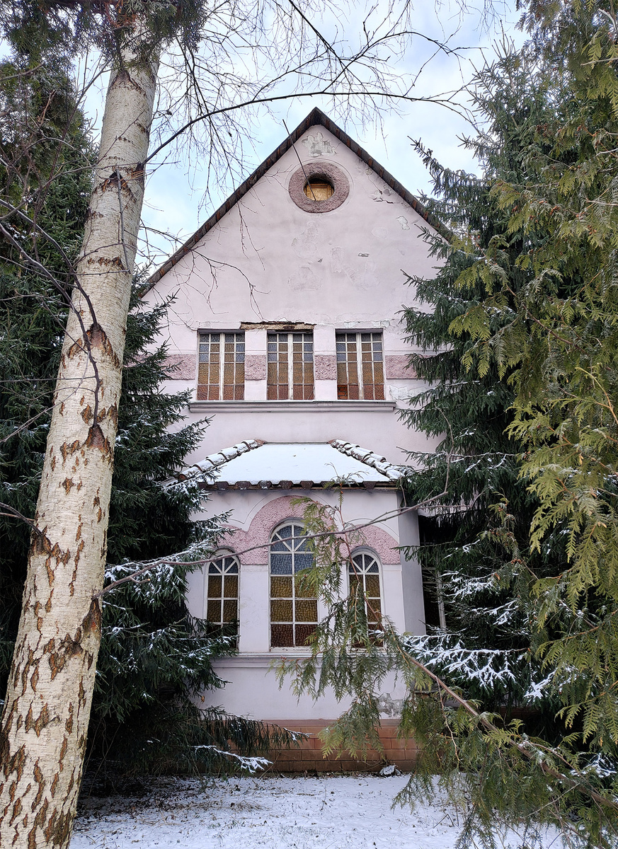 Особняк промышленника С. Лианозова ныне Музей Славянской культуры имени К. Васильева.