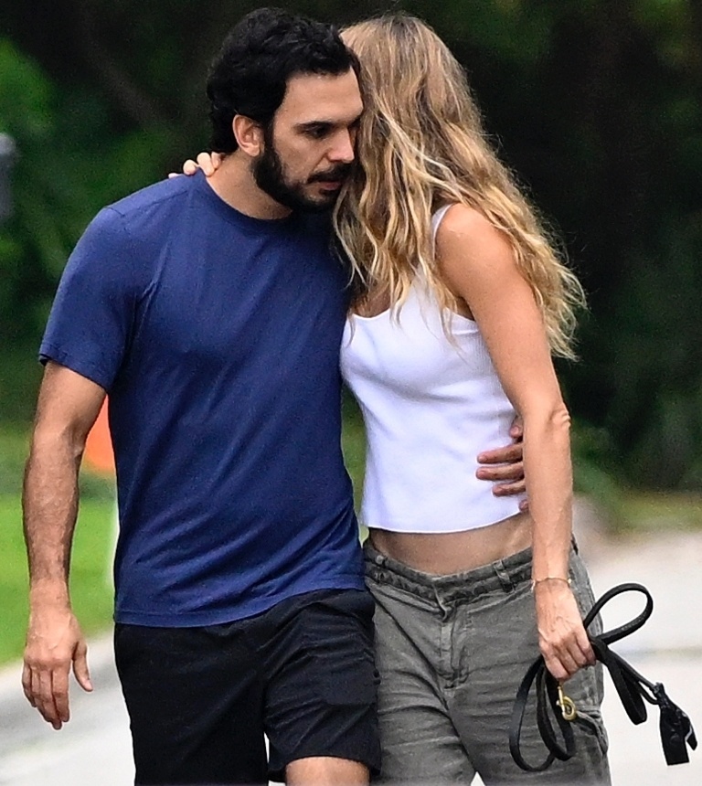    Жизель Бюндхен тайно вышла замуж за Хоакима ВалентеLegion-Media