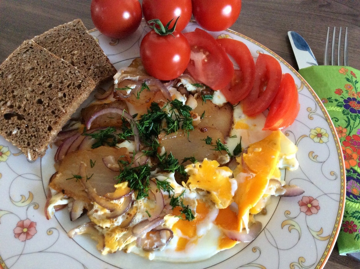    Секрет советской яичницы с докторской колбасой раскрыт