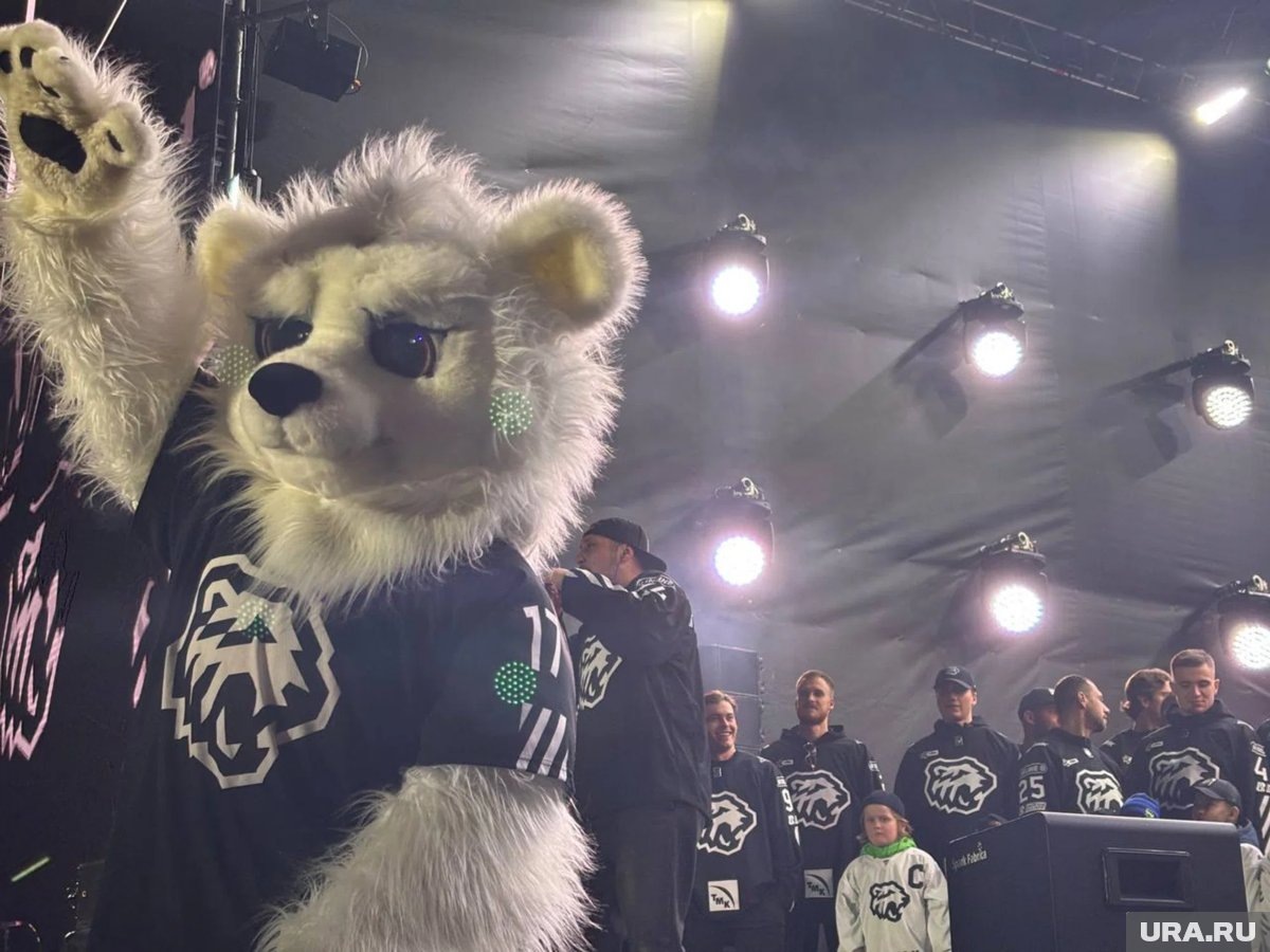     ХК «Трактор» расторг контракт с защитником Федором Крощинским