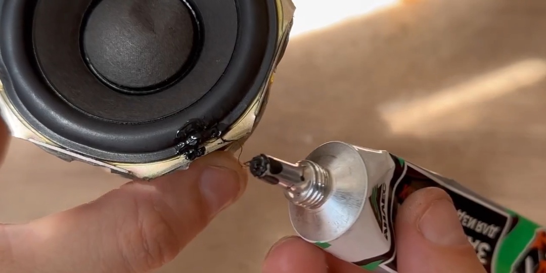 Восстановил порванный подвес за 15 минут. Теперь играет как новый