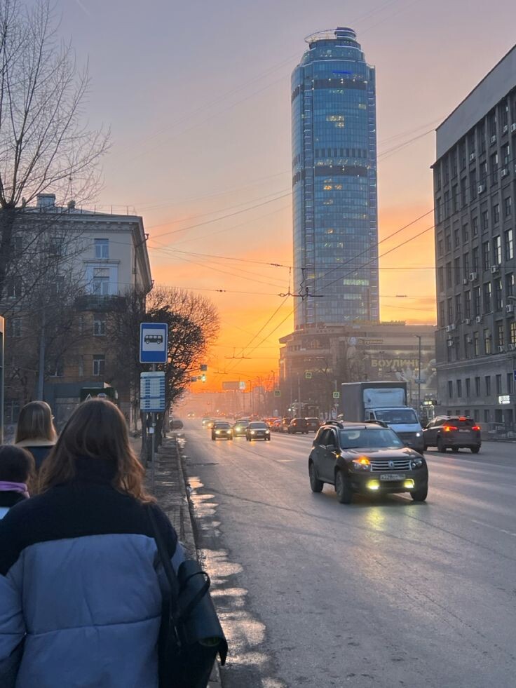 а ждать автобус?..