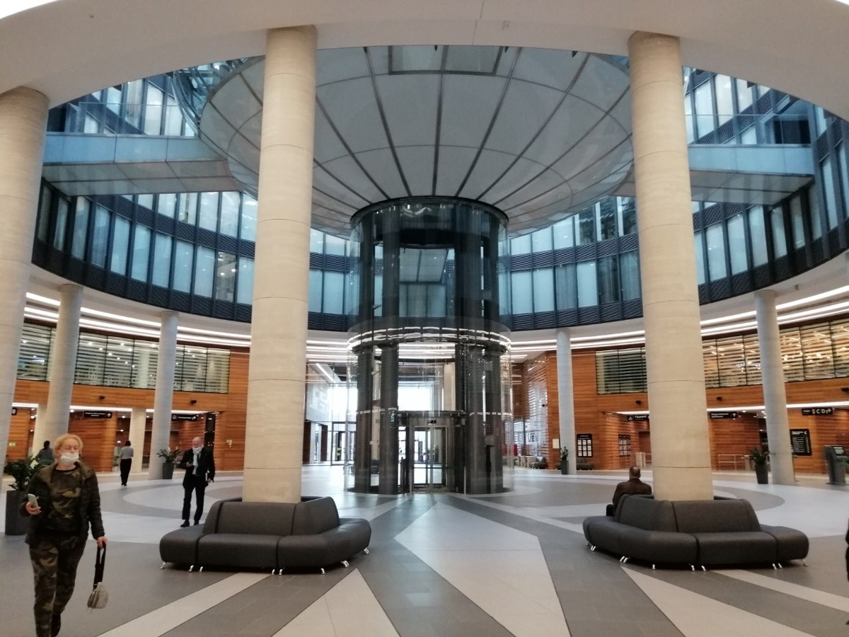 Через ЗПИФ можно купить объекты, недоступные физлицам. Фото: Мир Квартир