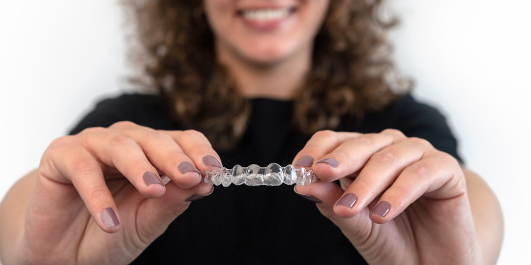 Ретейнеры после брекетов: зачем они нужны и как с ними жить