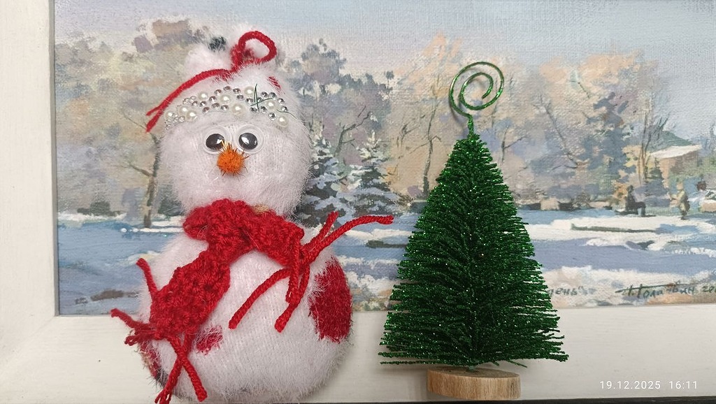 По Указу императора Петра I в каждом доме должна стоять елка или еловые, сосновые ветки. 