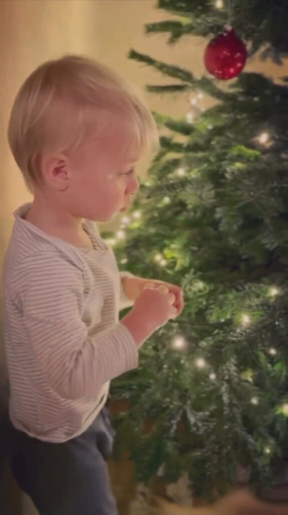 Социальные сети Джеймса Миддлтона