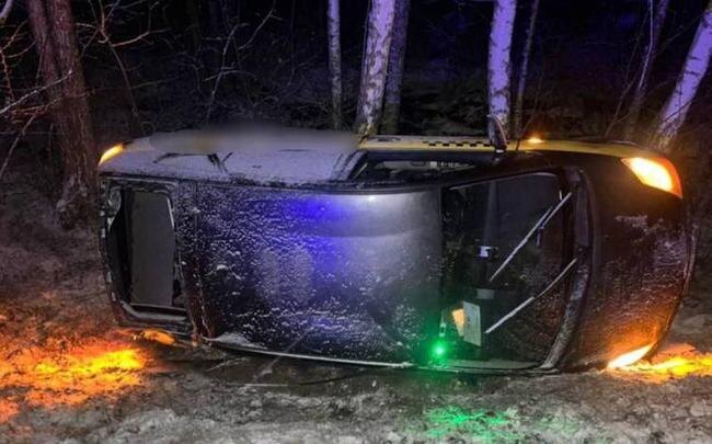 Какой спектакль разыгрался в салоне автомобиля Toyota, оказавшегося мартовской ночью в кювете на дороге между Полоцком и Новополоцком, без видеорегистратора выяснить было бы невозможно