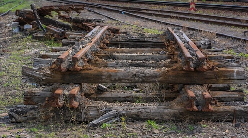 Кто положит голову на рельсы? Гигант — РЖД — оказался на пороге финансовой катастрофы не случайно
