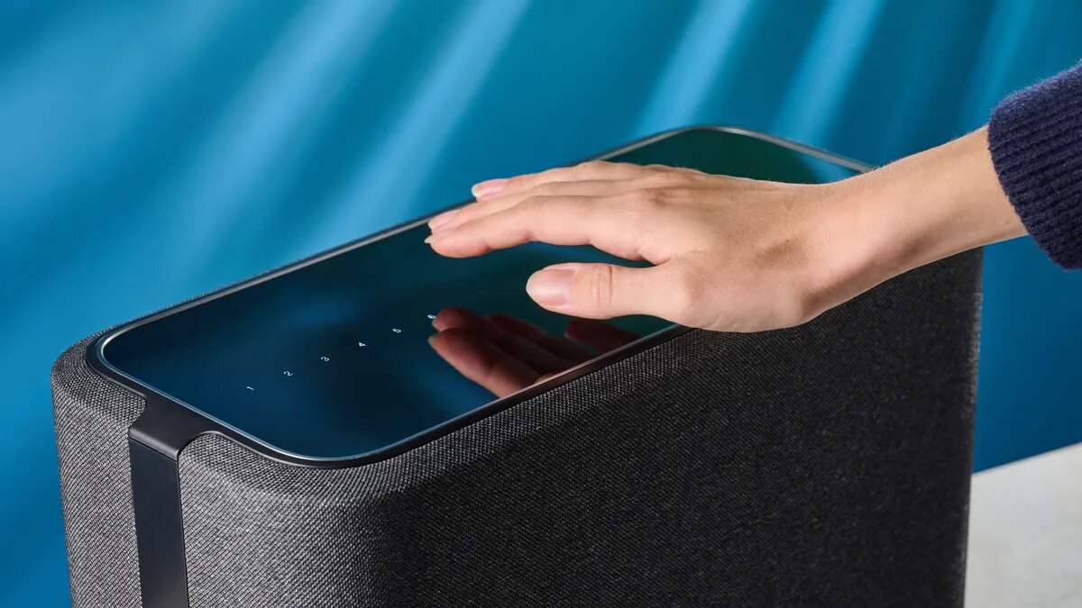 Подсветка сенсорной панели активируется при приближении руки