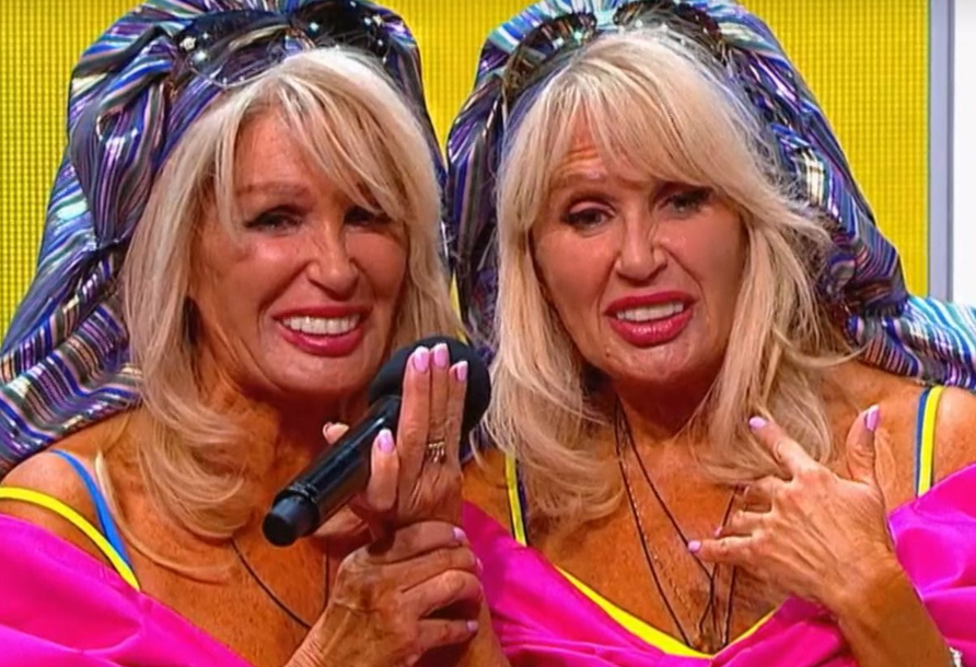 Сёстры Зайцевы на шоу "Ну-ка, все вместе". Фото: канал "Россия-1"