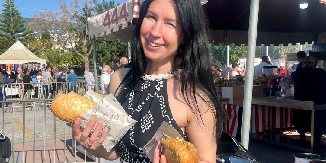 Тонны бесплатной рыбы и километровые очереди: честный отзыв о фестивале Хамсы в Аланье в 2025