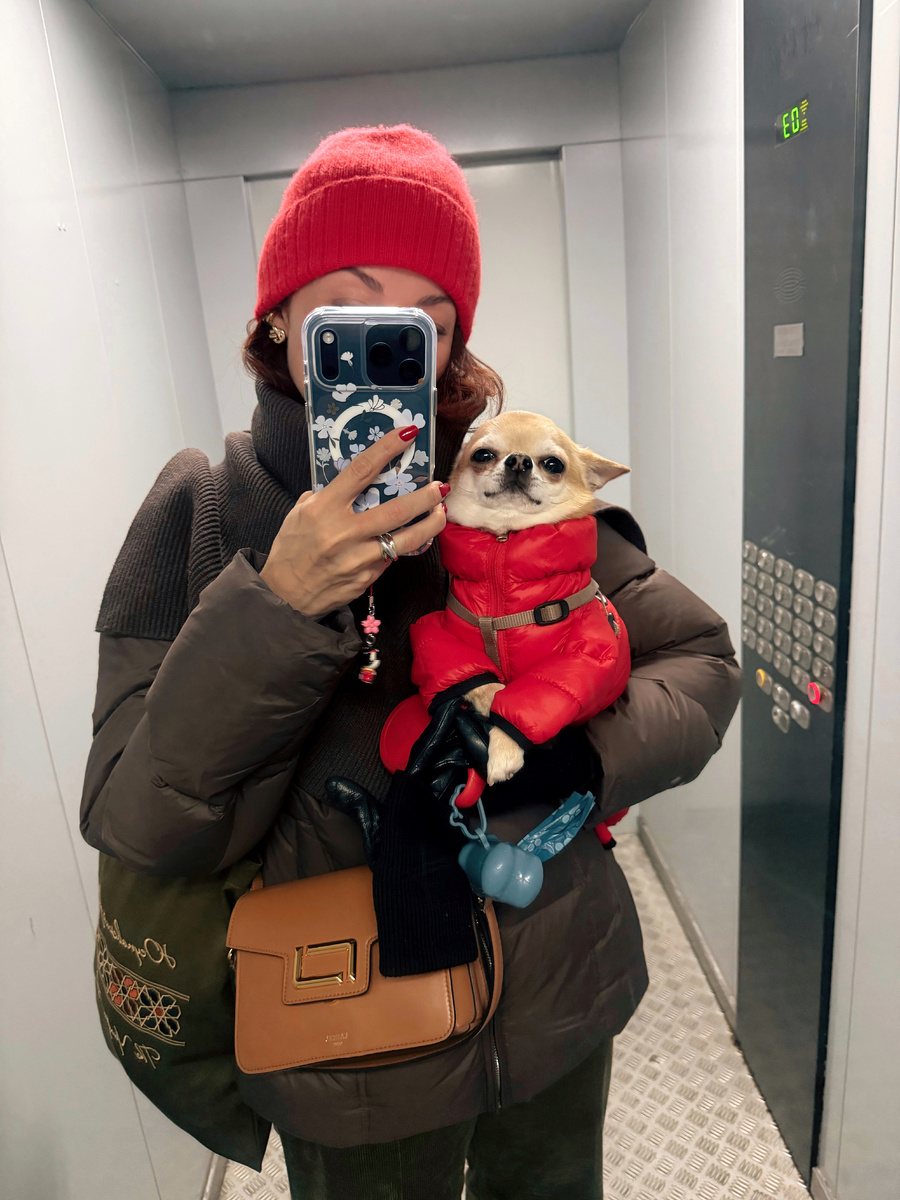 Мне, конечно, очень приятно, что я произвожу впечатление человека, который всегда все успевает, и у которого все под контролем. Надеюсь, вы сейчас все не отпишитесь, если узнаете, что я точно также ничего не успеваю, постоянно куда-то спешу, тороплюсь, что даже Никита, улыбаясь, говорит мне «мам, ты суета-суета». 