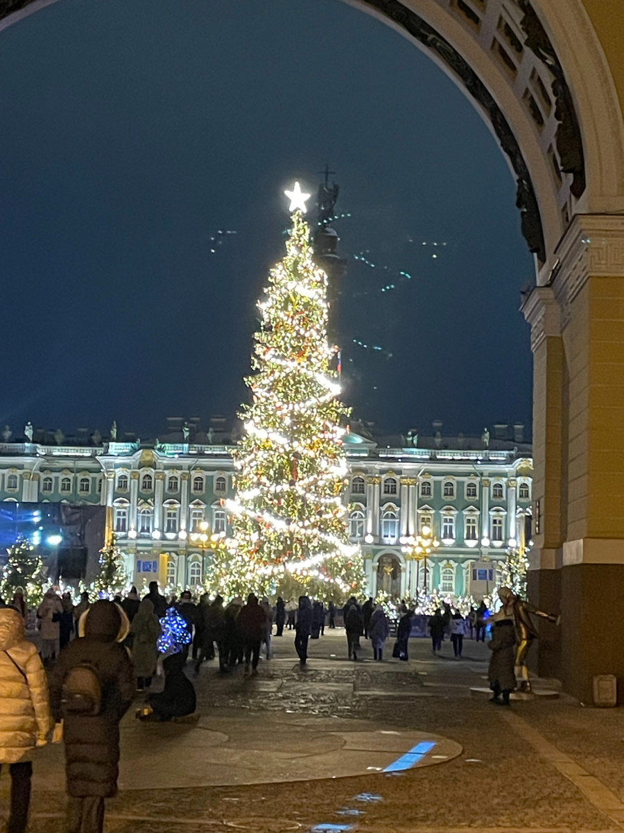 Вход на Дворцовую площадь