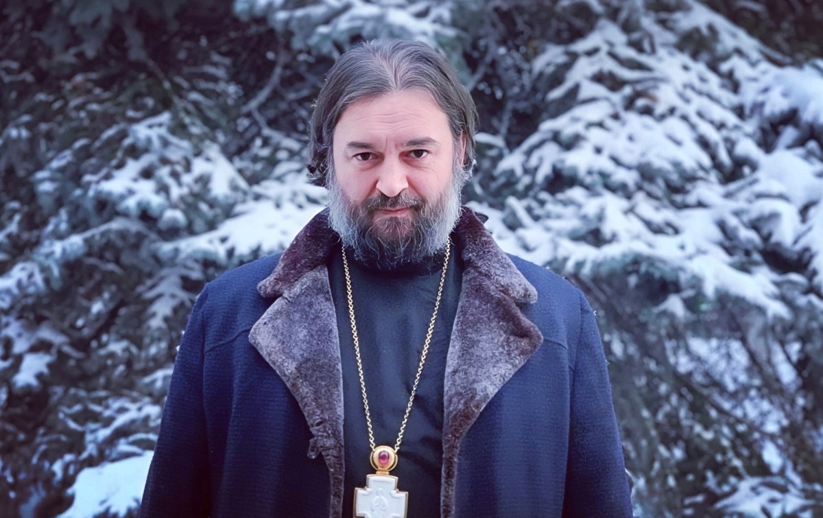 Андрей Ткачёв — протоиерей, настоятель Храма Троицы Живоначальной в Хохлах,  миссионер, писатель, телеведущий, блогер,