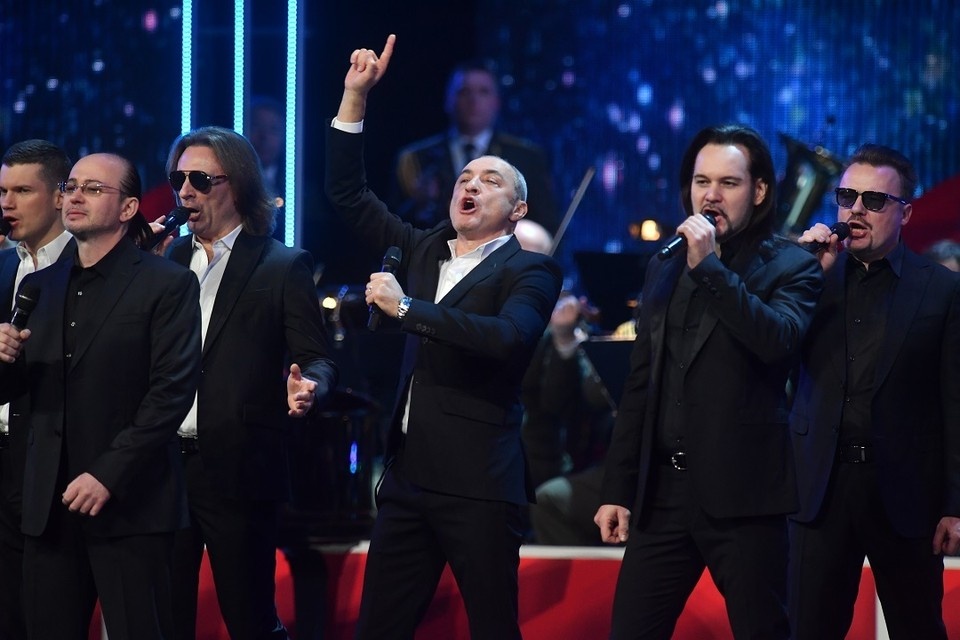    Хор Турецкого поздравит иркутян с Новым годом и Рождеством Владимир ВЕЛЕНГУРИН