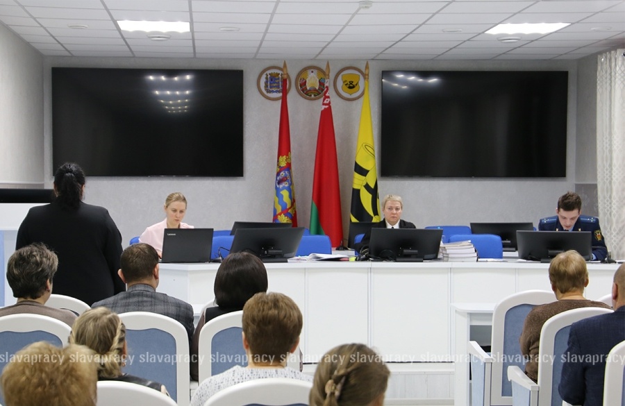     Чужие как свои: главбух из Копыля присвоила деньги государственного учреждения