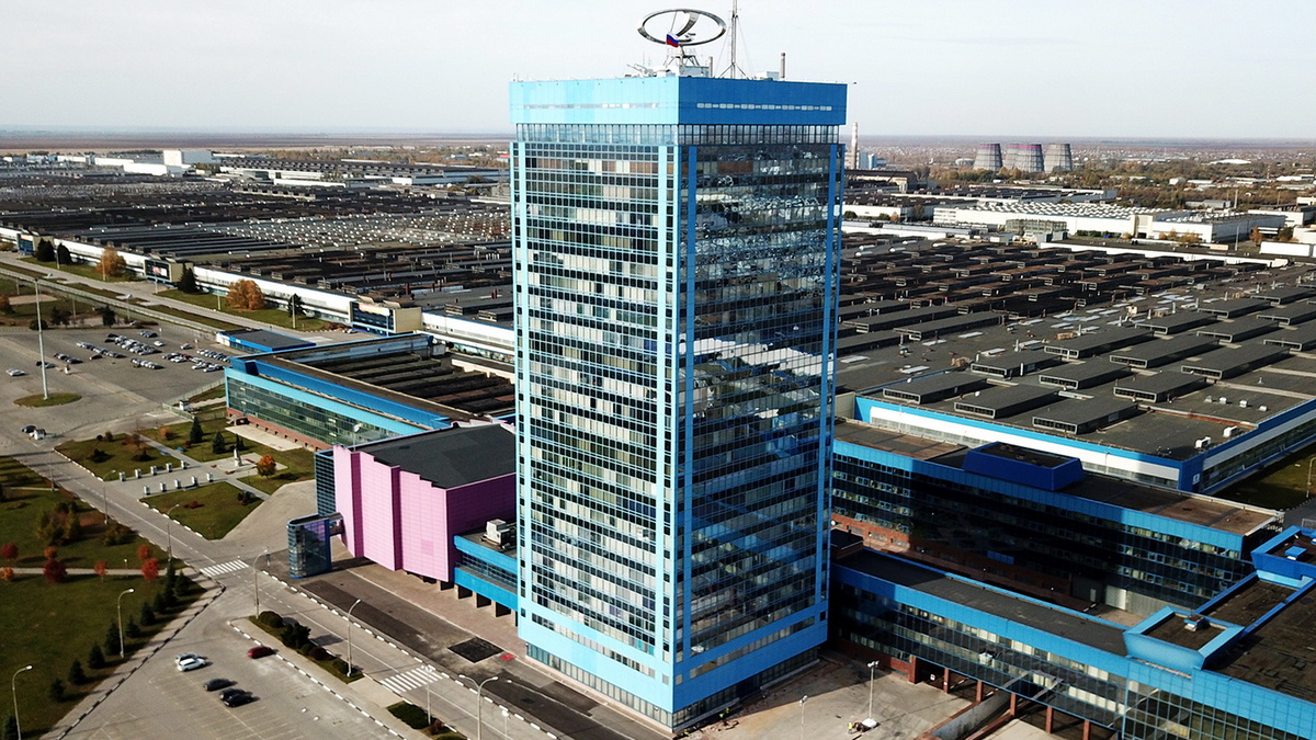 Завод АвтоВАЗ в Тольятти