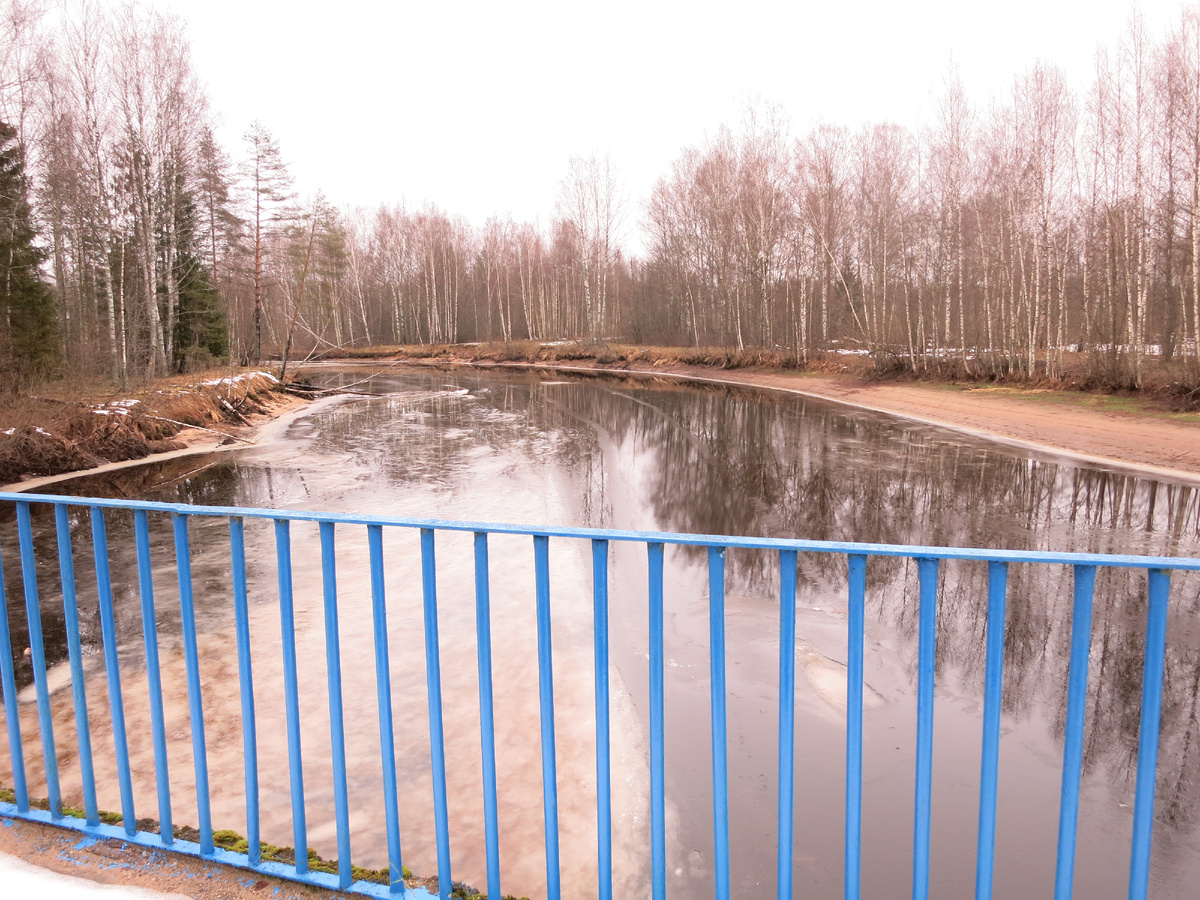 Не хило так подтаело за четыре дня...Второй "первый" лёд или что от него осталось!