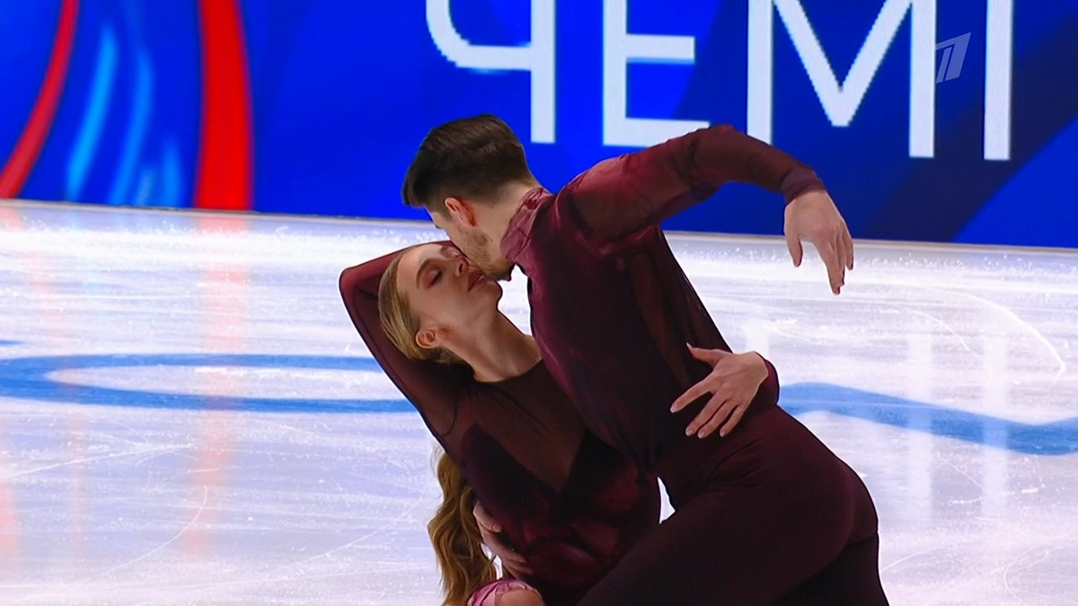    Александра Степанова и Иван Букин. Фото: стоп-кадр прямого эфира "Первого канала"