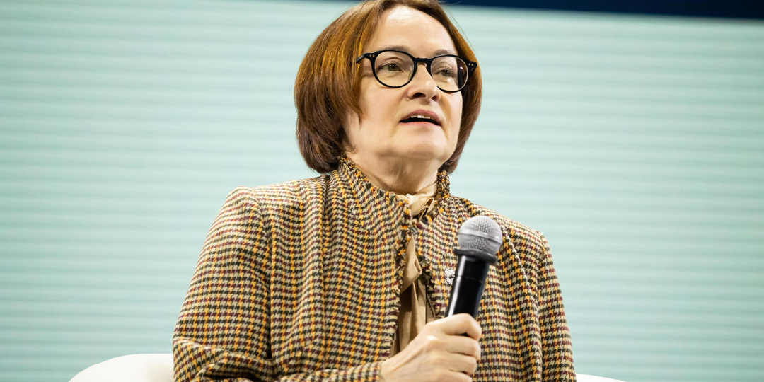Эльвира Набиуллина объяснила укрепление рубля в 2025 году влиянием 2-х необычных факторов