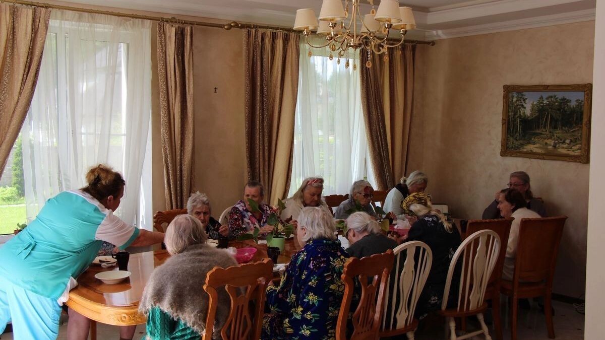 Положение дел в частных домах престарелых — редкая тема в общественных дискуссиях. Фото: 1MI