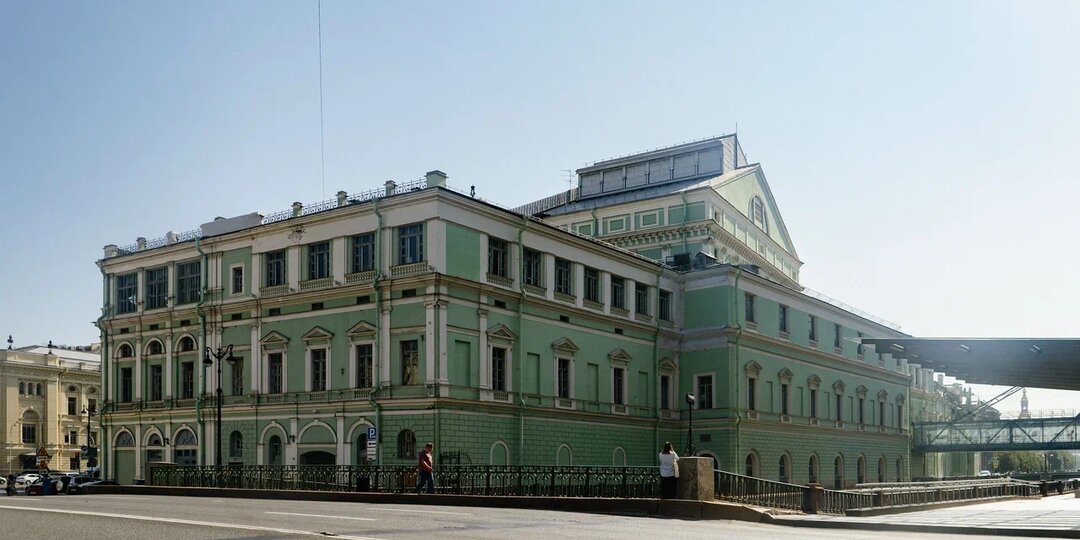 Из истории Театральной площади. Карусели